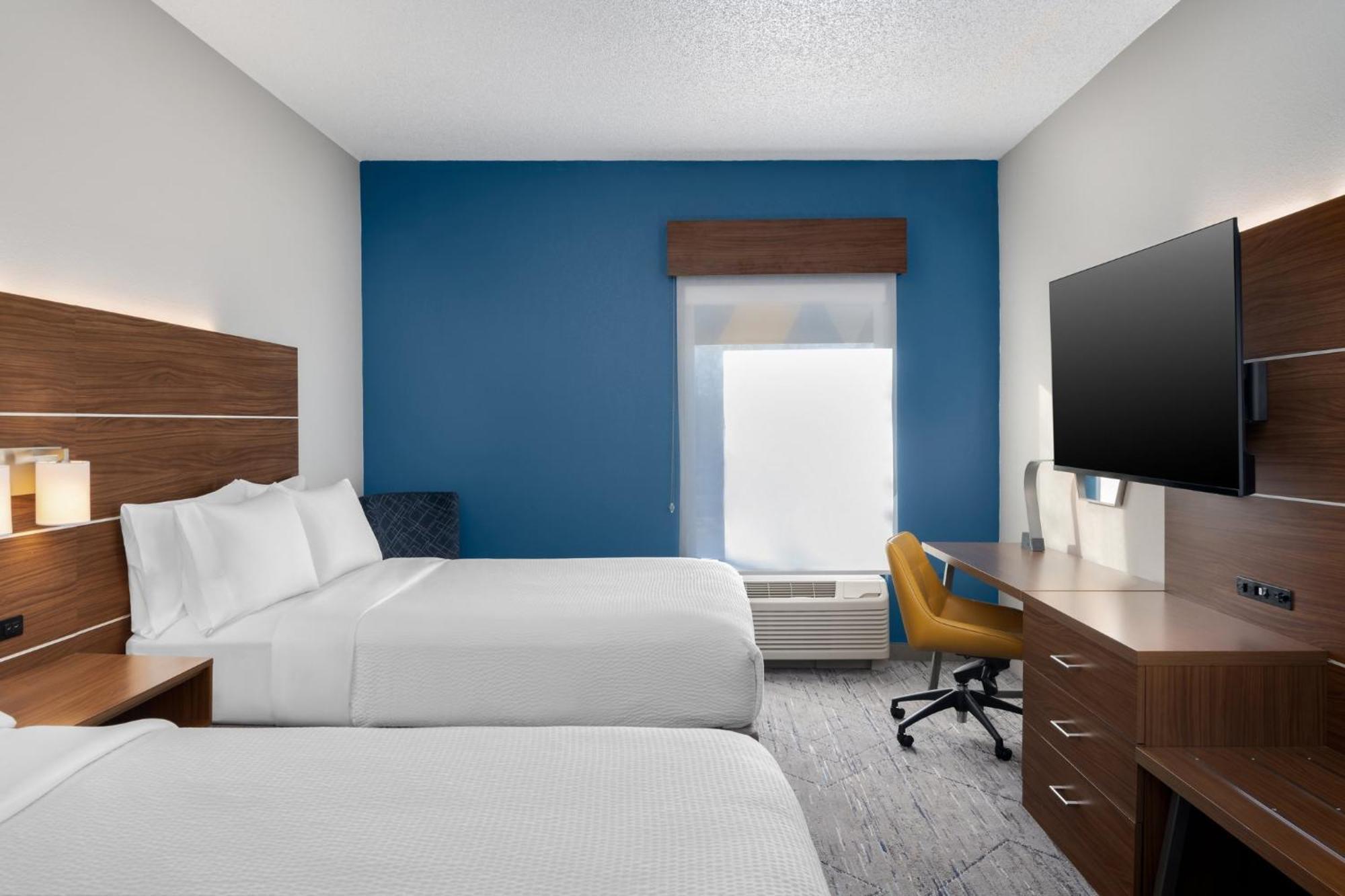 Holiday Inn Express Hotel & Suites Bentonville By Ihg Bagian luar foto