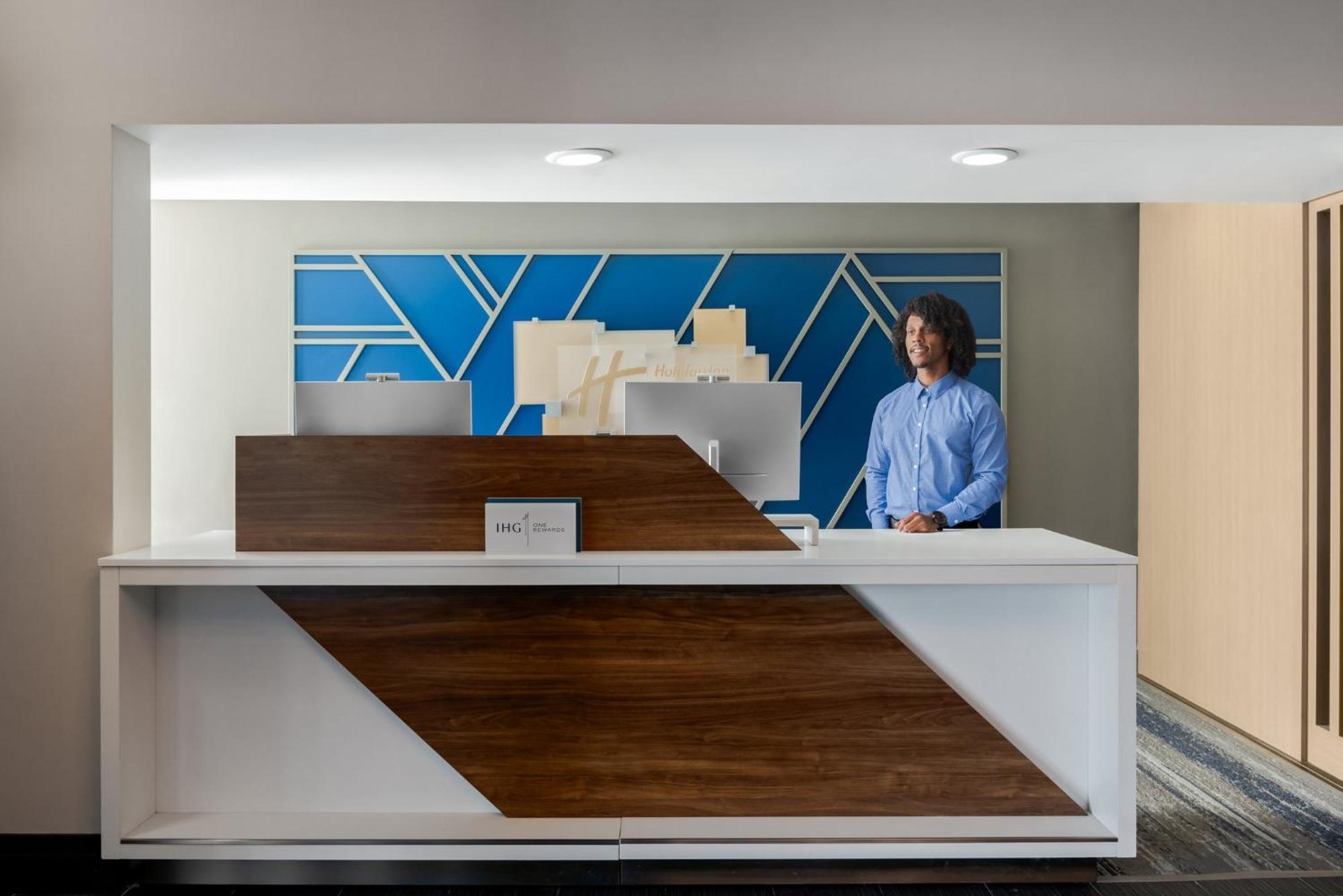 Holiday Inn Express Hotel & Suites Bentonville By Ihg Bagian luar foto